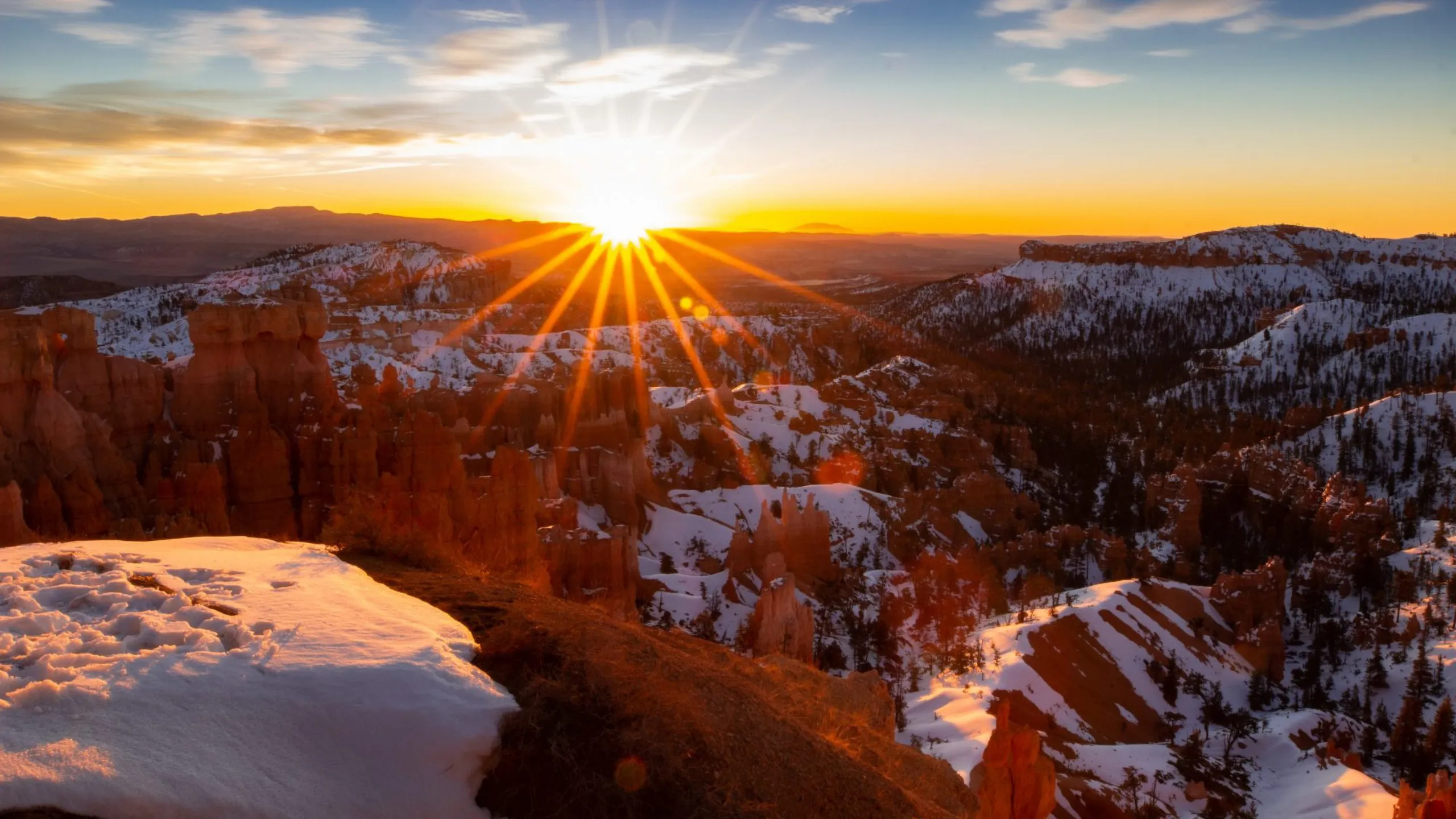 Hoodoos glowing ember-red at sunset in Bryce Canyon